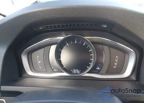 2016 Volvo S60 T5 Drive-E Premier z USA, uszkodzony, nr VIN YV126MFK1G2409642